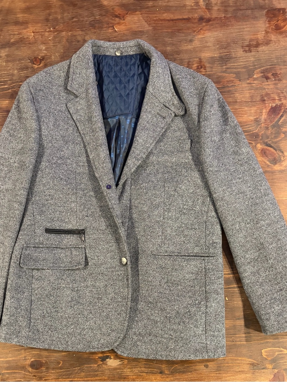 Men's Gray Herringbone Blazer - Classic Tailored Wool-Blend Sport Coat